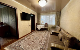 Продажа 4-комнатной квартиры, 61 м², мкр-н 18 - Продажа  четырехкомнатных квартир в Караганде с фото