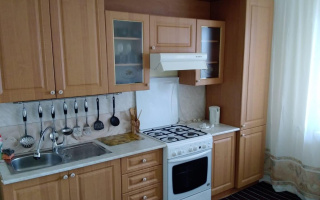 Аренда 1-комнатной квартиры, 60 м², ул. Жарбосынова, дом  62 - Аренда квартир помесячно в Атырау