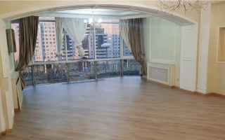 Продажа 4-комнатной квартиры, 225 м², ул. Достык, дом  13 - Продажа  четырехкомнатных квартир в Астане без посредников