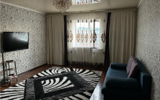 Продажа 1-комнатной квартиры, 51 м², пр. Достык, дом  117/5 - Продажа  однокомнатных квартир в Алматы без посредников с фото