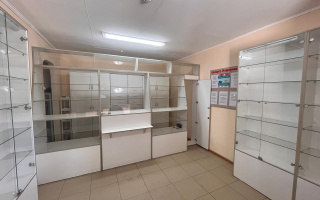Продажа , 47 м², мкр-н Восток-3, дом  20 - Продажа офисных и торговых помещений в Караганде с фото