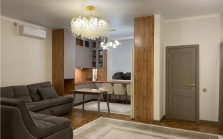 Продажа 4-комнатной квартиры, 100 м², пр. Туран, дом  46/5 - Продажа квартир в Астане