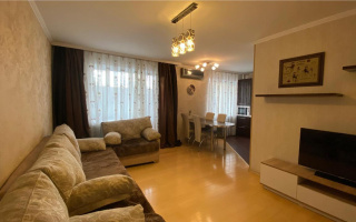 Продажа 3-комнатной квартиры, 60 м², ул. Аманжолова - Продажа  трехкомнатных квартир в Караганде с фото