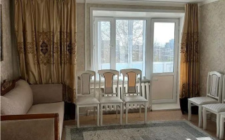 Продажа 4-комнатной квартиры, 76 м², пр. Республики, дом  18 - Продажа  четырехкомнатных квартир в Караганде