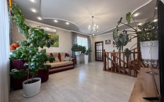 Продажа 7-комнатного дома, 300 м² - Продажа домов, коттеджей в Караганде