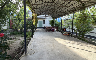 Продажа 6-комнатного дома, 220 м² - Недвижимость в Шымкенте