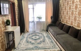 Продажа 4-комнатной квартиры, 61 м², мкр-н 15, дом  28 - Продажа  четырехкомнатных квартир в Караганде