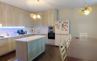 Продажа 5-комнатного дома, 480 м², ул. Акселеу Сейдимбека - Продажа домов, коттеджей в Караганде