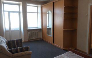 Продажа 1-комнатной квартиры, 37 м²