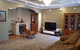 Продажа 9-комнатного дома, 650 м², ул. Кишкентаева - Продажа домов, коттеджей в Караганде