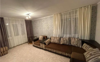 Продажа 2-комнатной квартиры, 44 м², 12 мкр., дом  25 - Продажа  двухкомнатных квартир в Караганде