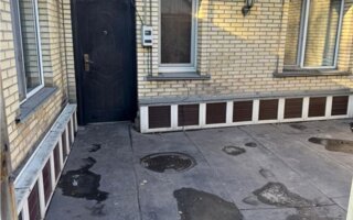 Продажа 4-комнатного дома, 102 м²