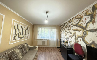 Продажа 2-комнатной квартиры, 44 м², мкр-н 18, дом  19 - Продажа  двухкомнатных квартир в Караганде