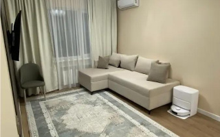 Продажа 3-комнатной квартиры, 50 м², ул. Райымбек батыра, дом  272 - Продажа квартир в Алматы