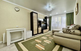 Продажа 2-комнатной квартиры, 44.2 м², мкр-н 22, дом  7 - Продажа  однокомнатных, двухкомнатных, трехкомнатных квартир в Караганде