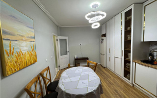 Продажа 4-комнатной квартиры, 100 м², ул. Сауран - Продажа  четырехкомнатных квартир в Астане с фото