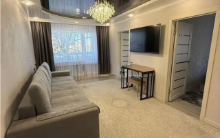 Продажа 4-комнатной квартиры, 63 м², мкр-н 14, дом  1 - Продажа  четырехкомнатных квартир в Караганде