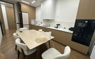 Продажа 4-комнатной квартиры, 120 м²