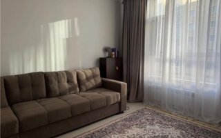 Продажа 1-комнатной квартиры, 42.9 м²
