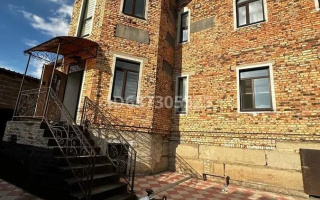 Продажа 6-комнатного дома, 362 м², ул. Жандарбековой - Продажа домов, коттеджей в Караганде с фото