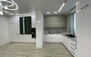 Продажа 3-комнатной квартиры, 82 м² - Продажа жилой и коммерческой недвижимости в Усть-Каменогорске