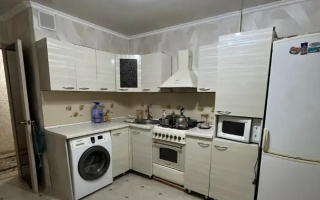 Продажа 3-комнатной квартиры, 70 м², мкр-н Аксай-3а - Продажа  трехкомнатных квартир в Алматы