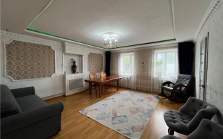 Продажа 5-комнатного дома, 180 м², ул. Гоголя - Продажа домов, коттеджей в Караганде