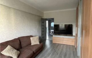 Продажа 3-комнатной квартиры, 60 м²