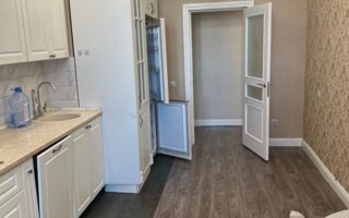 Аренда 3-комнатной квартиры, 125 м²