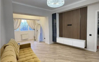 Продажа 3-комнатной квартиры, 76 м², ул. Жарокова, дом  290 - Продажа  трехкомнатных квартир в Алматы