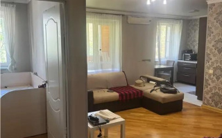 Продажа 3-комнатной квартиры, 54.3 м², ул. Наурызбай батыра, дом  68 - Продажа  трехкомнатных квартир в Алматы