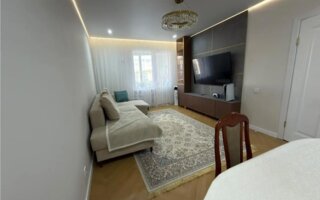 Продажа 3-комнатной квартиры, 84.37 м²