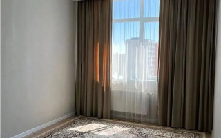 Продажа 3-комнатной квартиры, 79 м², ул. Молдагалиева, дом  2 - Продажа офисных и торговых помещений в Акмолинской области