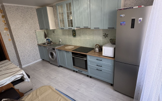 Продажа 1-комнатной квартиры, 36 м², ул. Алтынсарина, дом  30 - Продажа гаражей в Усть-Каменогорске