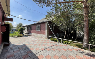Продажа 4-комнатного дома, 140 м², ул. Ярославская, дом  109 - Продажа и аренда недвижимости в Усть-Каменогорске