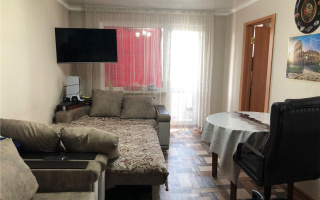 Продажа 4-комнатной квартиры, 61 м², мкр-н 11а - Продажа  четырехкомнатных квартир в Караганде