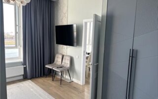 Продажа 1-комнатной квартиры, 38 м²