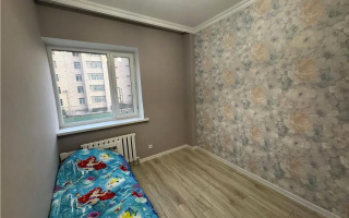 Продажа 4-комнатной квартиры, 64.2 м², ул. Байтурсынова, дом  31 - Продажа  четырехкомнатных квартир в Астане