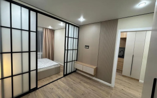 Продажа 2-комнатной квартиры, 33 м², пр. Райымбека, дом  590 стр - Продажа квартир в Казахстане