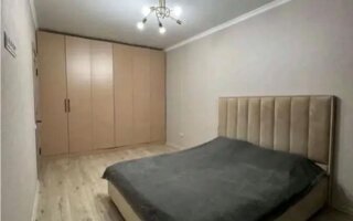 Продажа 2-комнатной квартиры, 57 м²