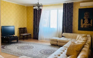 Продажа 3-комнатной квартиры, 124 м², пр. Кошкарбаева, дом  26/1 - Продажа квартир в Астане