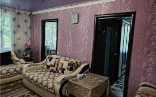 Продажа 3-комнатной квартиры, 50 м², ул. Осевая, дом  6 - Продажа  трехкомнатных квартир в Караганде без посредников с фото