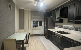 Аренда 3-комнатной квартиры, 107 м², ул. Иманбаевой, дом  8 - ул. Иманбаевой - Аренда  трехкомнатных квартир помесячно в Астане