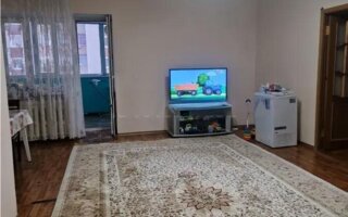Продажа 2-комнатной квартиры, 77 м²