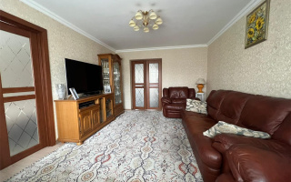 Продажа 3-комнатной квартиры, 60 м², ул. Крылова, дом  34 - Продажа  трехкомнатных квартир в Караганде с фото