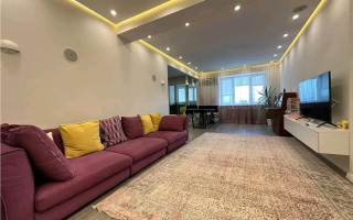 Продажа 3-комнатной квартиры, 101.2 м², ул. Толе би, дом  298/1 - Продажа  трехкомнатных квартир в Алматы с фото