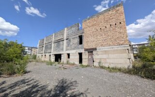 Продажа здания, 1000 м² - Продажа квартир в Семее