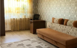 Продажа 2-комнатной квартиры, 45 м², мкр-н 14, дом  24 - Продажа  двухкомнатных квартир в Караганде с фото