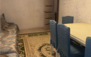 3-комн. квартира, 4/5 этаж, 14 мкр.