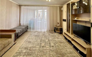 Продажа 3-комнатной квартиры, 72 м², ул. Крылова, дом  60 - Продажа  трехкомнатных квартир в Караганде